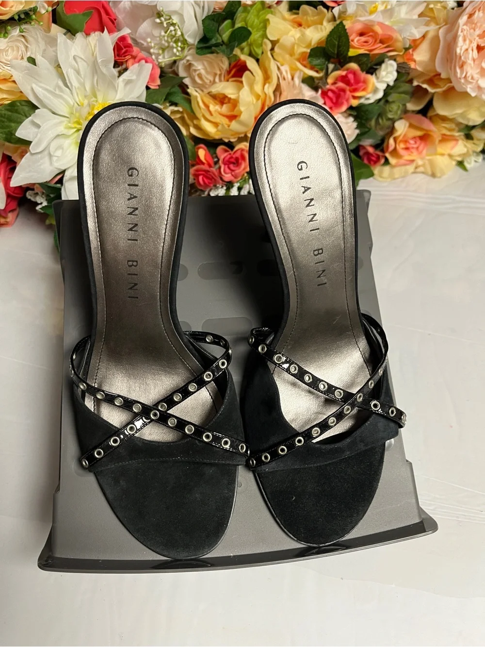Gianni Bini Black Suede Studded Strappy Mule Heels Silver Grommets Open Toe 9M
